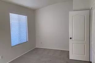 42526 W Chambers Dr, Maricopa, AZ 85138 - Photo 8