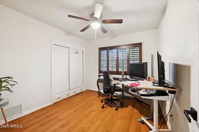 105 E Claremont Street, Phoenix, AZ 85012 - Photo 18