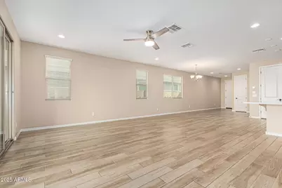 19874 W Devonshire Avenue, Litchfield Park, AZ 85340 - Photo 6