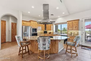 12411 W Mountain Ln, Casa Grande, AZ 85194 - Photo 8