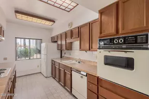 1409 W Calle Mendoza, Green Valley, AZ 85622 - Photo 12