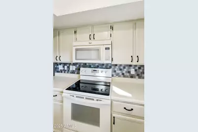 9825 E Navajo Place, Sun Lakes, AZ 85248 - Photo 8