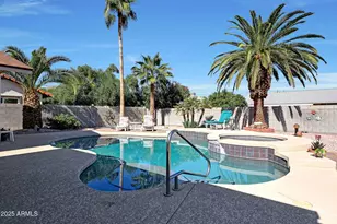 10921 W El Capitan Cir, Sun City, AZ 85351 - Photo 36