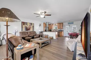 10921 W El Capitan Cir, Sun City, AZ 85351 - Photo 12