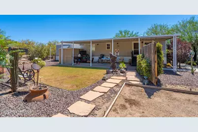 19650 E Squaw Valley Parkway, Black Canyon City, AZ 85324 - Photo 1