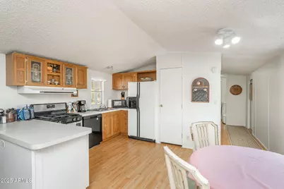 19650 E Squaw Valley Parkway, Black Canyon City, AZ 85324 - Photo 10