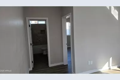 732 E Carol Avenue, Phoenix, AZ 85020 - Photo 6