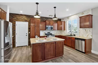 28834 N 20th Lane, Phoenix, AZ 85085 - Photo 8