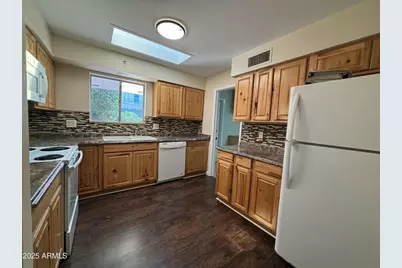 619 N 67th Place, Mesa, AZ 85205 - Photo 8