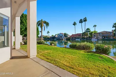 2011 E Clipper Lane, Gilbert, AZ 85234 - Photo 8