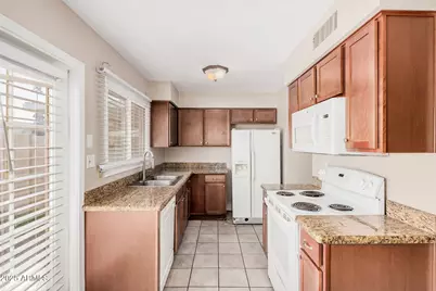 6556 S La Rosa Drive, Tempe, AZ 85283 - Photo 6