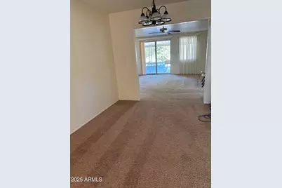 10326 W Pleasant Valley Road, Sun City, AZ 85351 - Photo 6
