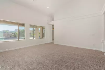 11733 E Starflower Drive E, Chandler, AZ 85249 - Photo 10