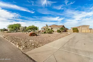 3178 W Roberts Rd, San Tan Valley, AZ 85144 - Photo 16
