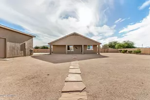 3178 W Roberts Rd, San Tan Valley, AZ 85144 - Photo 56