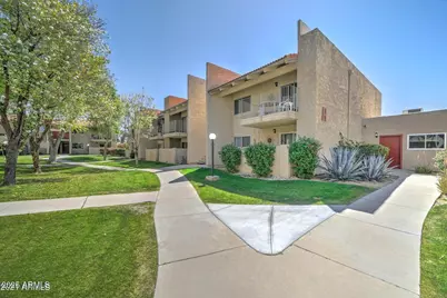 5525 E Thomas Road #H3, Phoenix, AZ 85018 - Photo 2