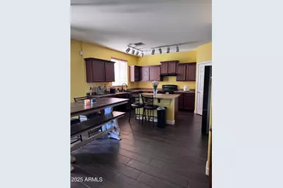 10211 W Hilton Avenue, Tolleson, AZ 85353 - Photo 8