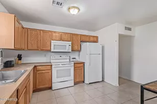 2118 W Adams St, Phoenix, AZ 85009 - Photo 10