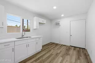 2118 W Adams St, Phoenix, AZ 85009 - Photo 30