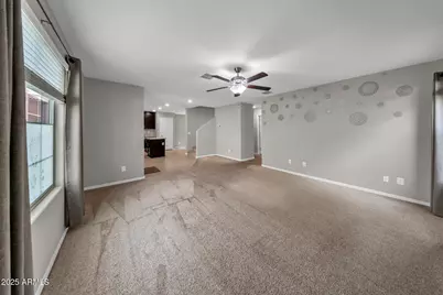 3937 S 79th Lane, Phoenix, AZ 85043 - Photo 10