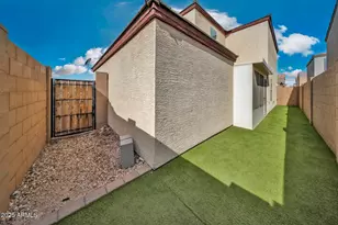 3937 S 79th Ln, Phoenix, AZ 85043 - Photo 10