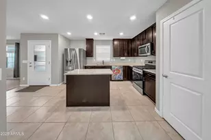 3937 S 79th Ln, Phoenix, AZ 85043 - Photo 4