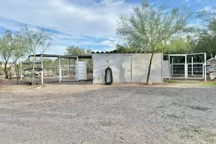 27021 N 211th Ave, Wittmann, AZ 85361 - Photo 22