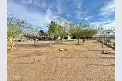 27021 N 211th Avenue, Wittmann, AZ 85361 - Photo 8