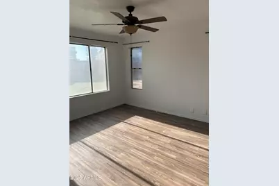 6675 N 84th Drive, Glendale, AZ 85305 - Photo 8