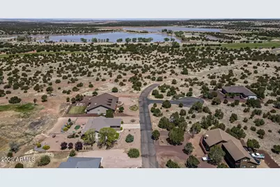1951 Creekside Circle #77, Show Low, AZ 85901 - Photo 4