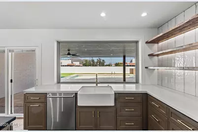 6128 E Edgemont Avenue, Scottsdale, AZ 85257 - Photo 12