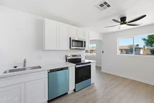 8832 N 30th Ave, Phoenix, AZ 85051 - Photo 10