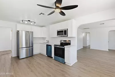 8832 N 30th Avenue, Phoenix, AZ 85051 - Photo 8