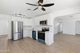 8832 N 30th Ave, Phoenix, AZ 85051 - Photo 8