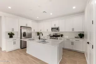 5455 W Loma Ln, Glendale, AZ 85302 - Photo 2