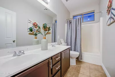 15922 W Port Royale Lane, Surprise, AZ 85379 - Photo 44