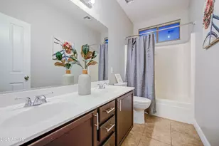 15922 W Port Royale Ln, Surprise, AZ 85379 - Photo 44