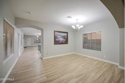 15922 W Port Royale Lane, Surprise, AZ 85379 - Photo 8
