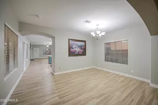 15922 W Port Royale Ln, Surprise, AZ 85379 - Photo 8