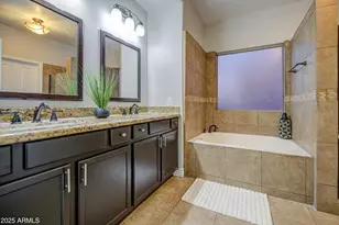 15922 W Port Royale Ln, Surprise, AZ 85379 - Photo 32