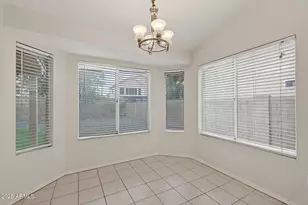 907 N Falcon Dr, Gilbert, AZ 85234 - Photo 18