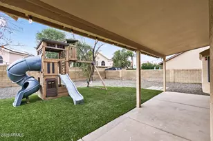 907 N Falcon Dr, Gilbert, AZ 85234 - Photo 40