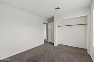 907 N Falcon Dr, Gilbert, AZ 85234 - Photo 32