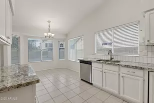 907 N Falcon Dr, Gilbert, AZ 85234 - Photo 16