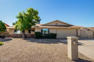 2901 W Acoma Dr, Phoenix, AZ 85053 - Photo 1