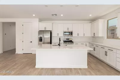 5449 W Loma Lane, Glendale, AZ 85302 - Photo 2