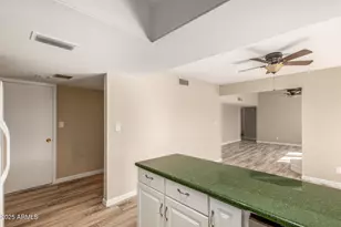 3829 W Anderson Dr, Glendale, AZ 85308 - Photo 10