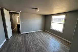 7927 E Jan Ave, Mesa, AZ 85209 - Photo 12