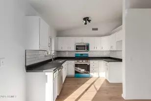 8551 W Coronado Dr, Arizona City, AZ 85123 - Photo 14