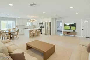 2848 E Turquoise Dr, Phoenix, AZ 85028 - Photo 4